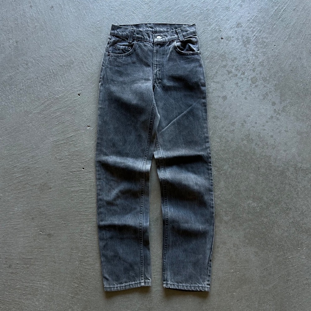 Vintage 90s Levis 550 Jeans Size 26x30 Faded Black Denim Relaxed Fit Straight